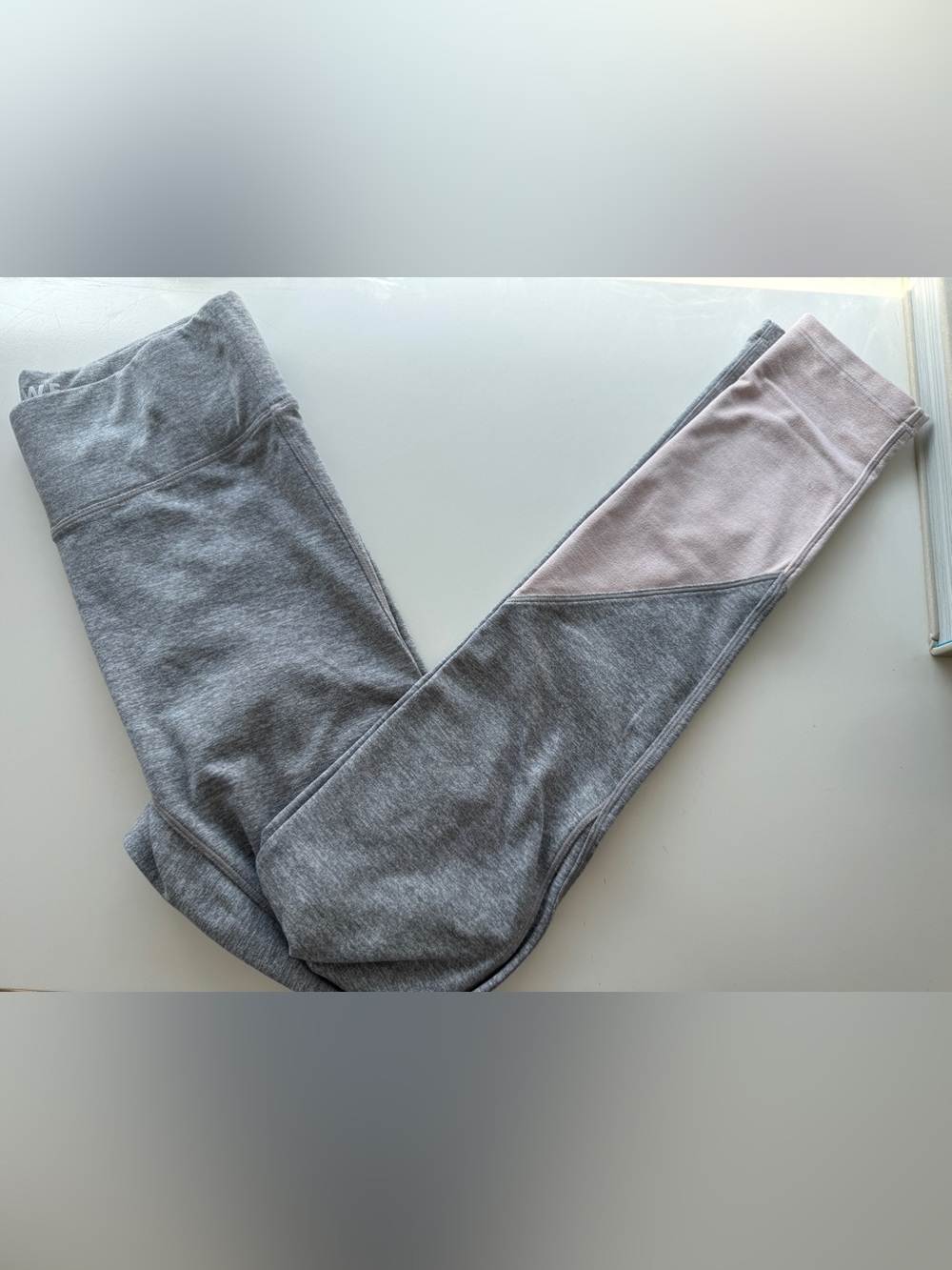 Weme Gray Athletic Leggings with Pink Accent